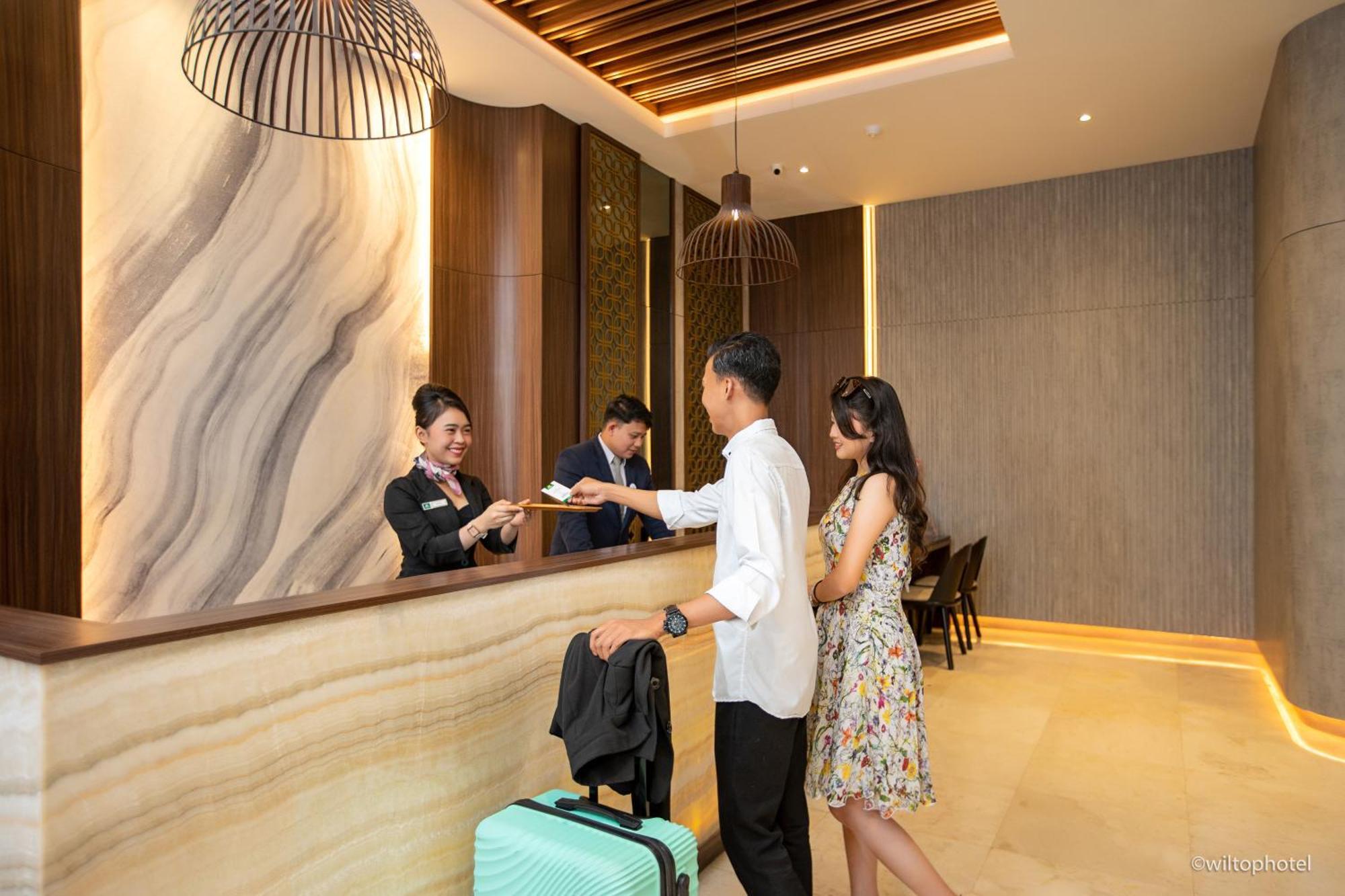 Wiltop Hotel Jambi Bagian luar foto