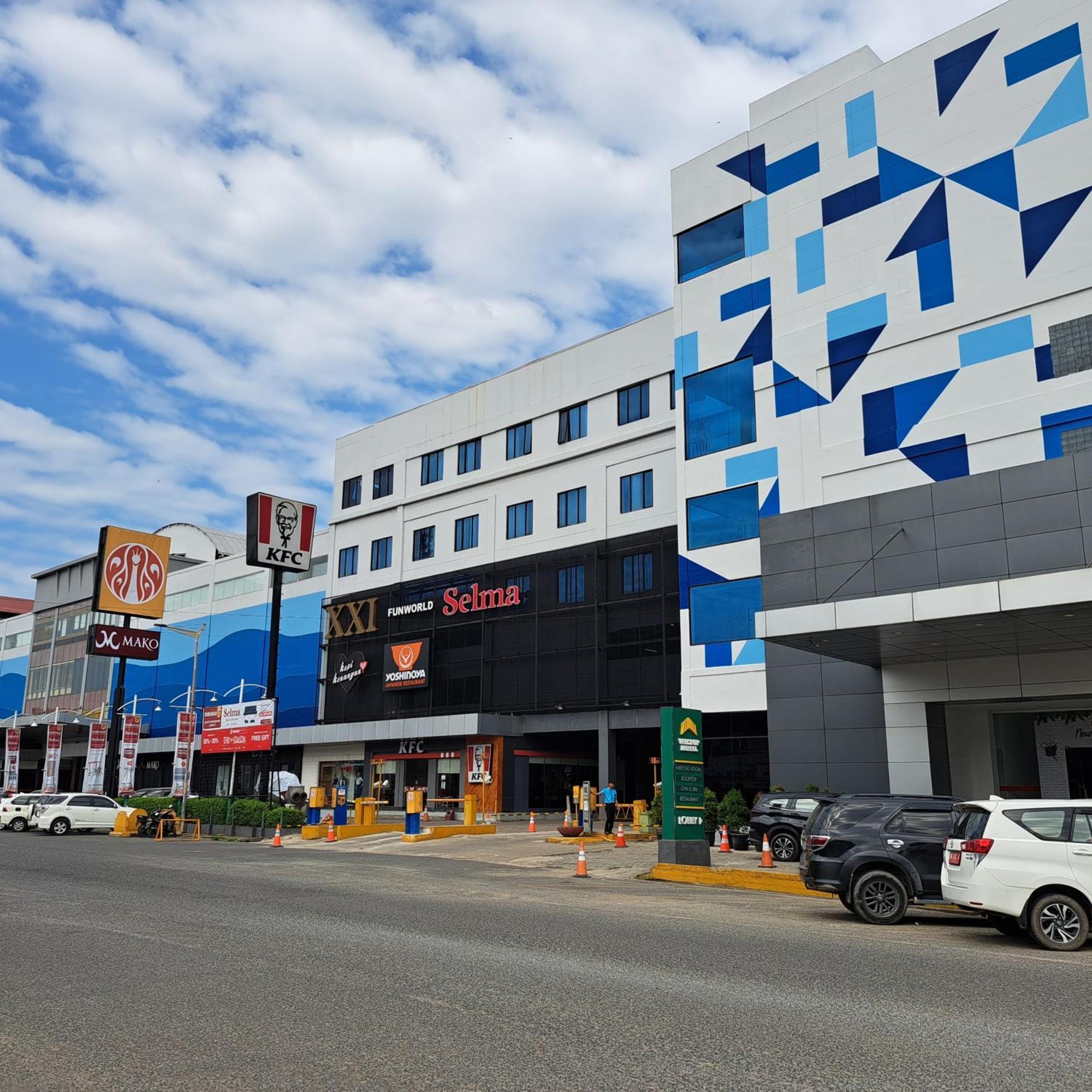Wiltop Hotel Jambi Bagian luar foto